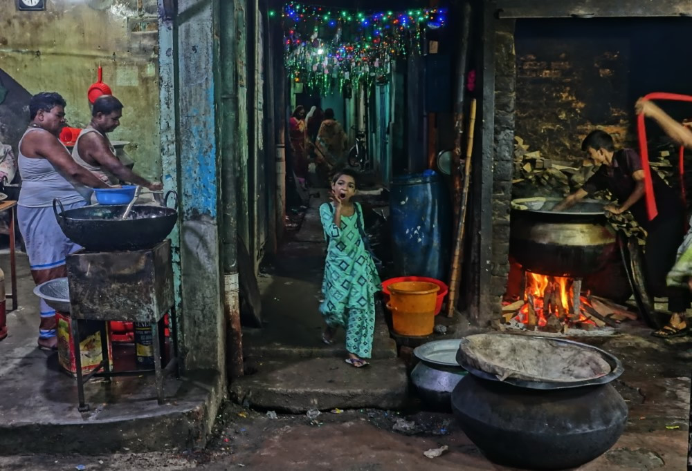 Life In Bihari Camp Dhaka, Bangladesh By Saiful Amin Kazal