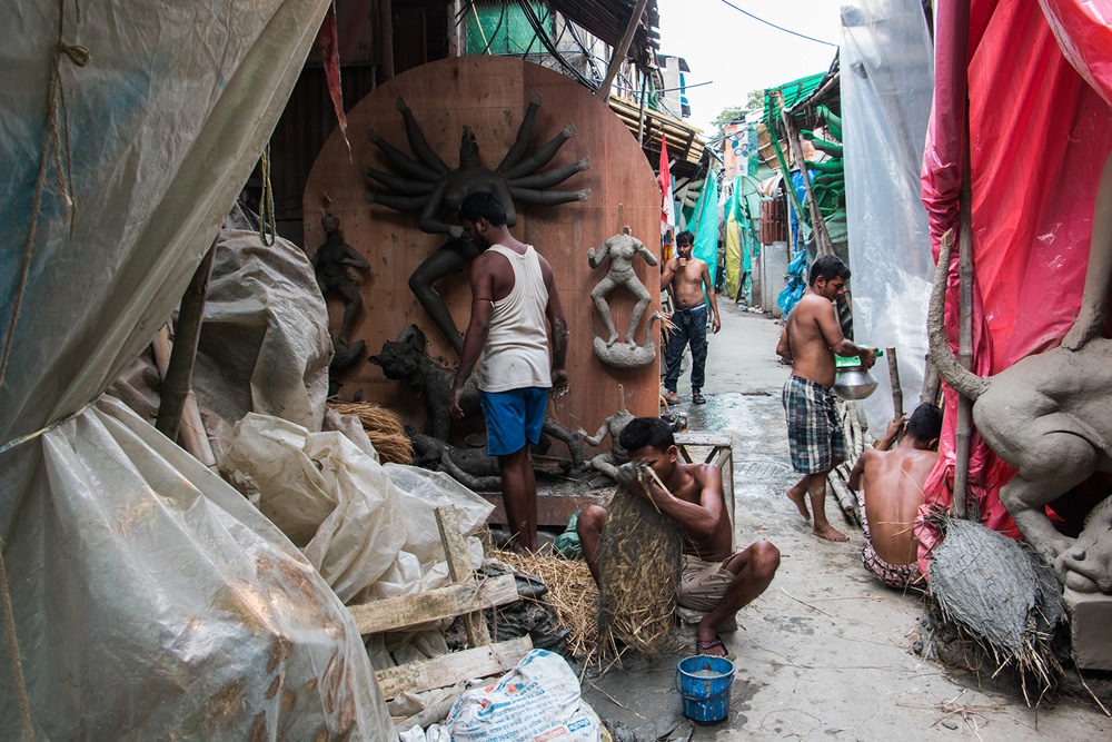 Kumartuli: Where Humans Create Gods By Avishek Majumder