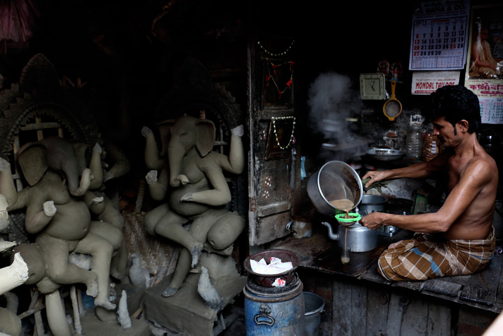 Kumartuli: Where Humans Create Gods By Avishek Majumder