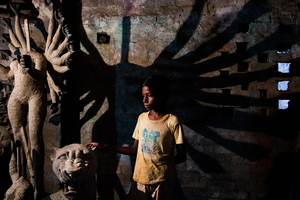 Kumartuli: Where Humans Create Gods By Avishek Majumder