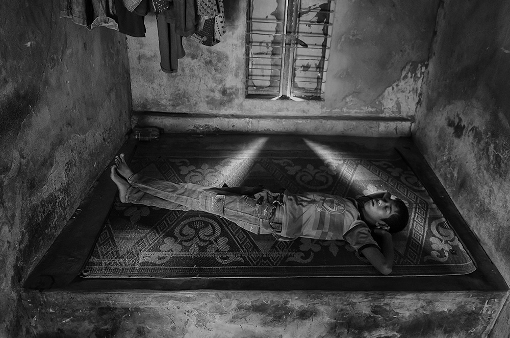 Sleeping Tales: Photo Series By Abu Rasel Rony