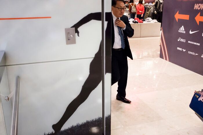 Accidental Street Photos By Hong Kong Photographer Edas Wong