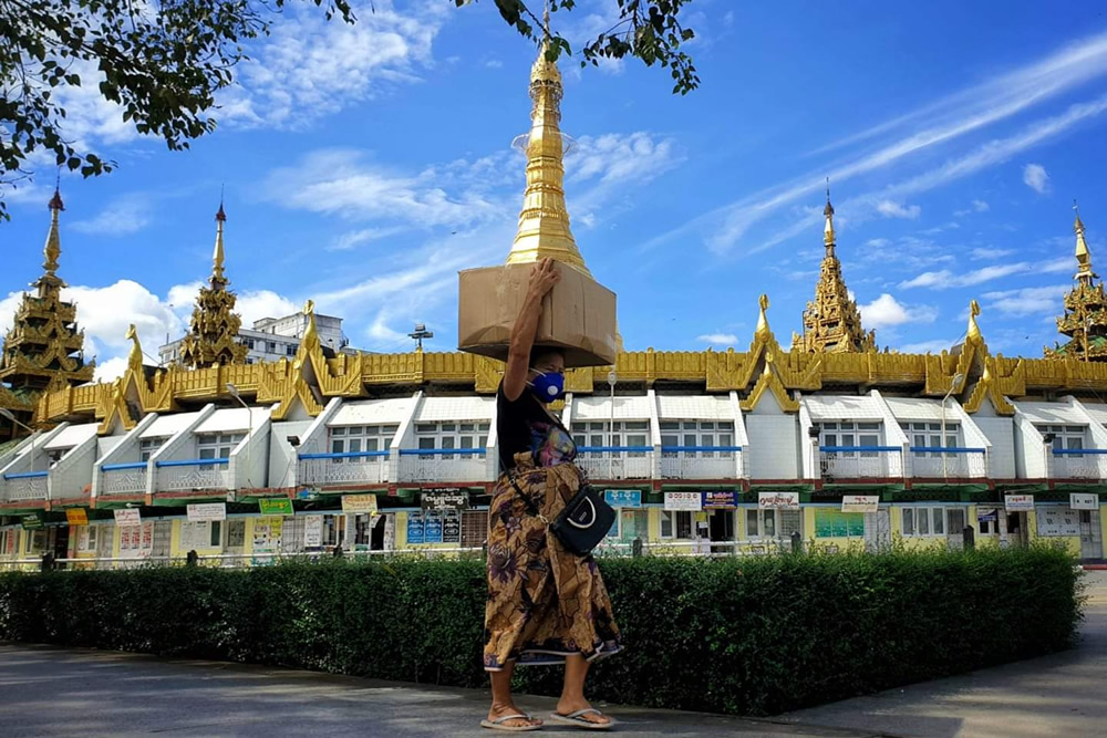 My Personal Best: Myanmar Street Photographer Naw Naw