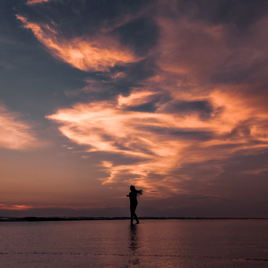 An Hour Of The Solace: Beautiful Silhouette Photography By Brijal Manohar Raut