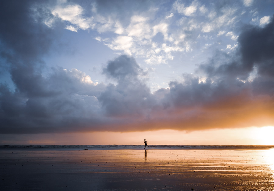 An Hour Of The Solace: Beautiful Silhouette Photography By Brijal Manohar Raut