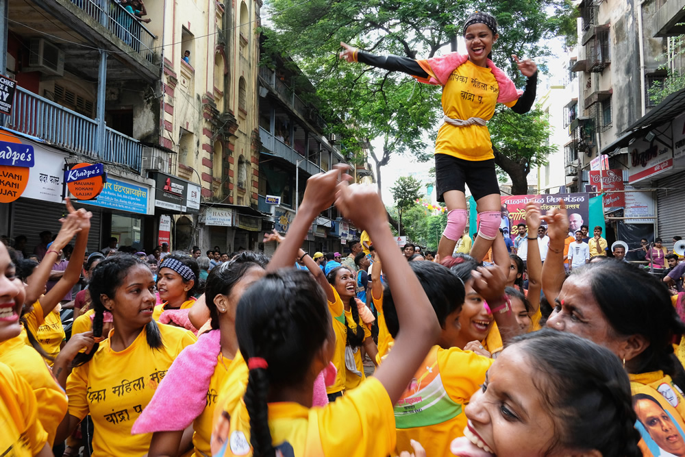 Organised Chaos: Street Photography Series By Sashi Das