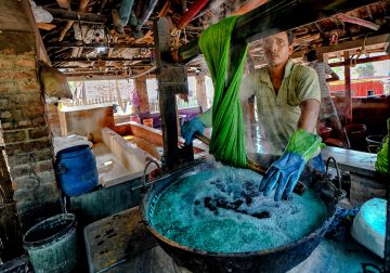 Processing Of Saree From Raw Yarn: Photo Series By Shaibal Nandi