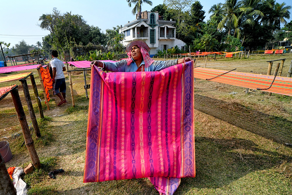 Processing Of Saree From Raw Yarn: Photo Series By Shaibal Nandi