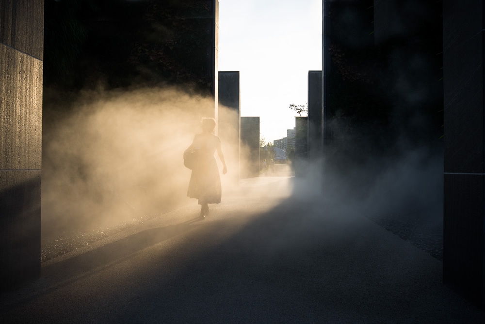 Ganz Berlin Ist Eine Wolke: Photography Book By Enrico Markus Essl