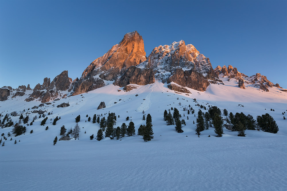 Dolomites In Winter: Beautiful Landscape Photography By Martin Peintner