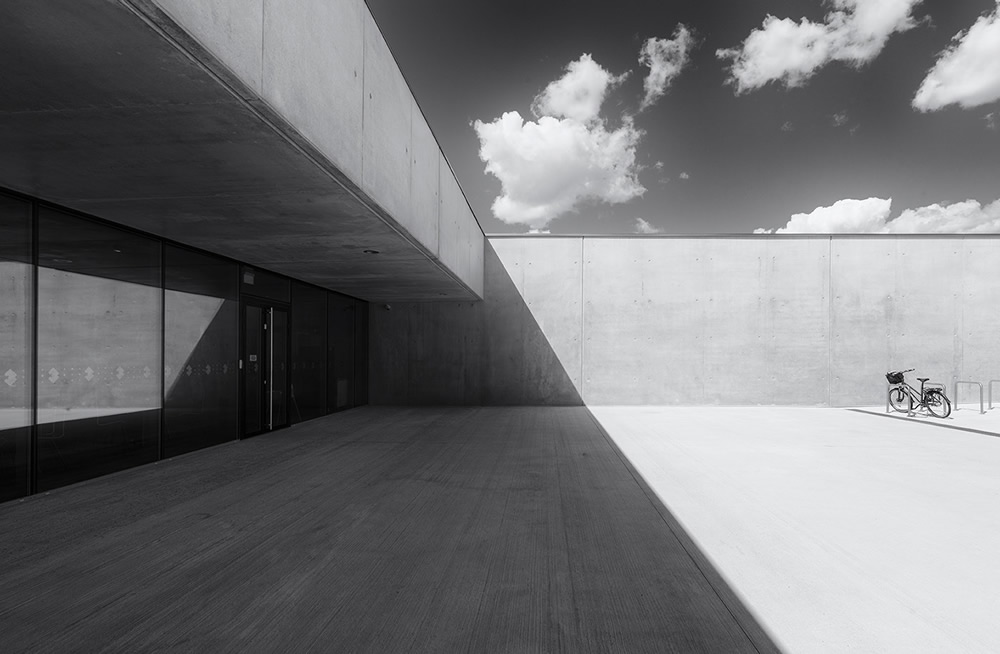 Light And Its Form Of Absence: Architecture Photography By Andres Gallardo Albajar