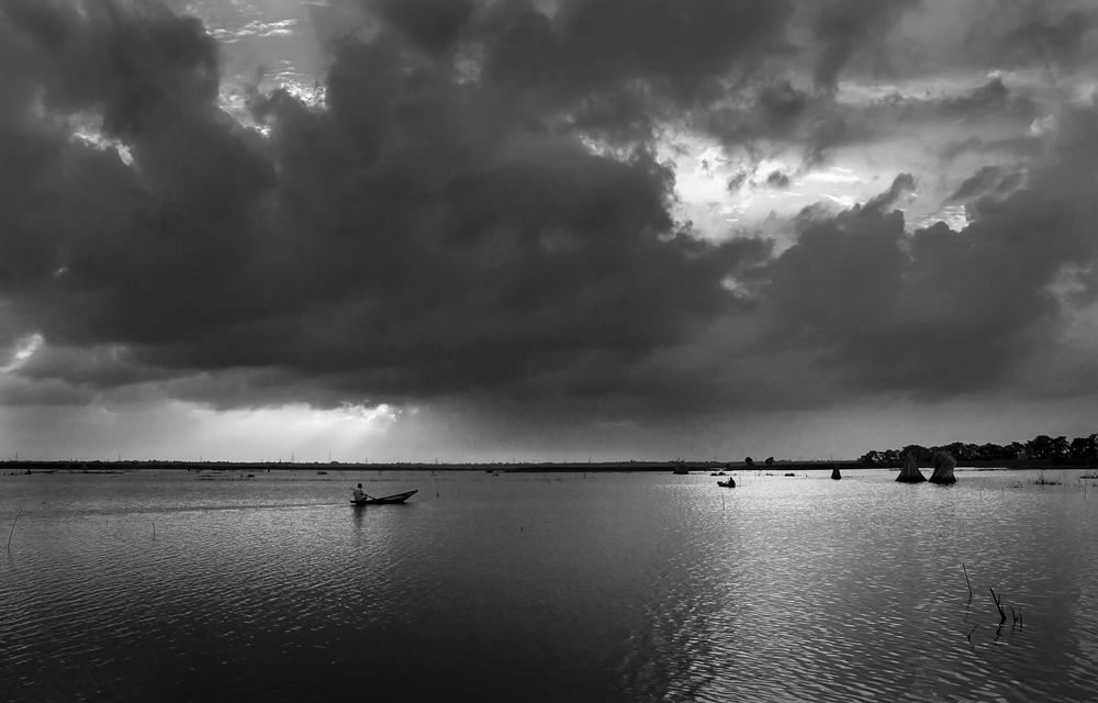 When The Monsoon Comes: Photo Series By Tuhin Biswas 
