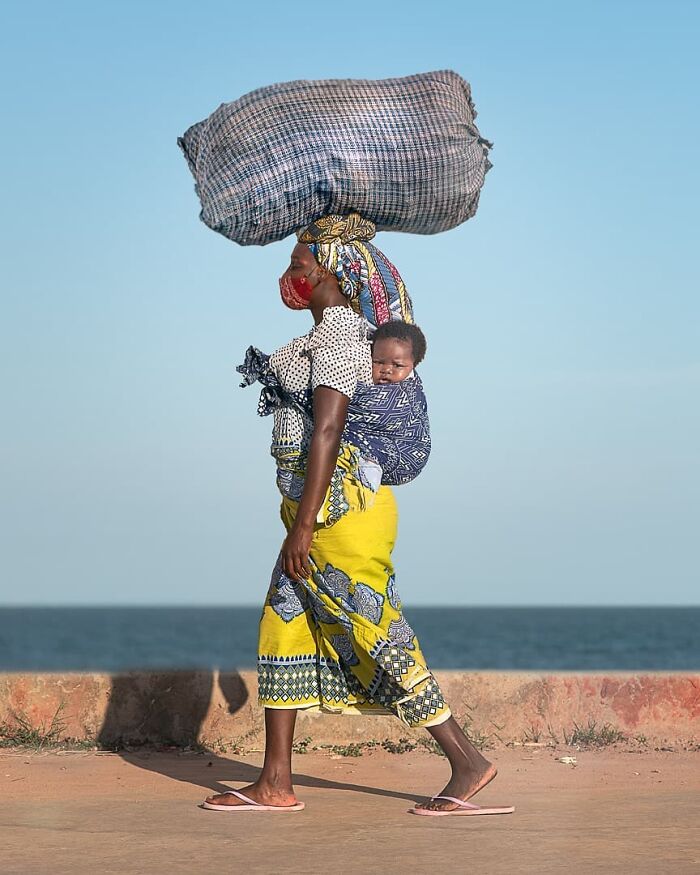 Everyday Life And Hardships Of Mozambican People By Gregory Escande