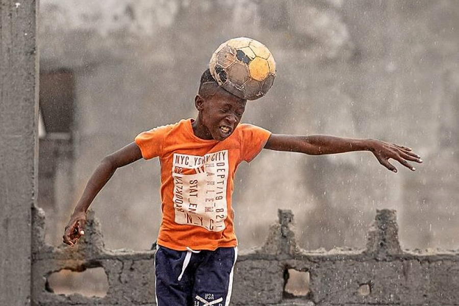 Everyday Life And Hardships Of Mozambican People By Gregory Escande