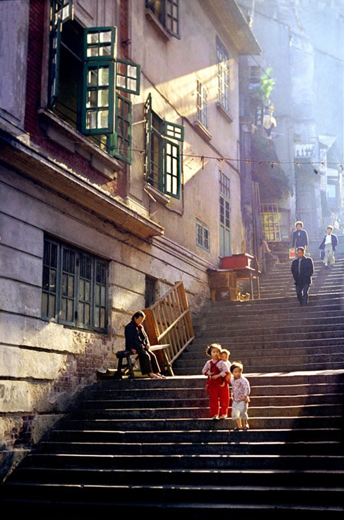 Color Photographs From Master Photographer Fan Ho 