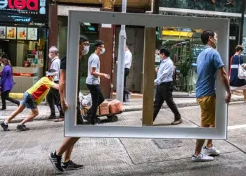 leo kwok hong kong street photography