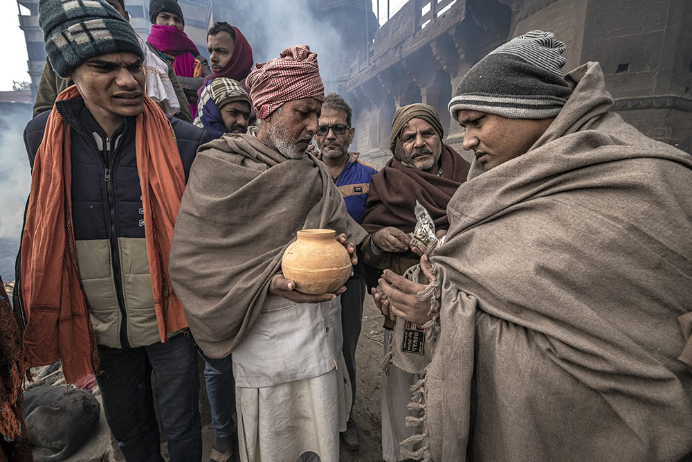 Manikarnika: The Historical Ghat Of Varanasi By Sudipta Das