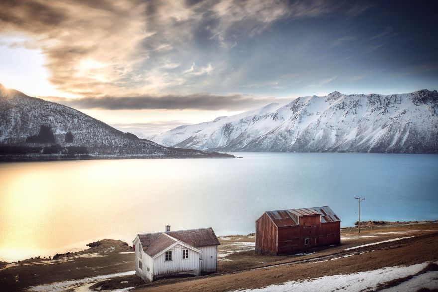 Photographer Britt Marie Amazingly Captured The Abandoned Houses In Scandinavia 