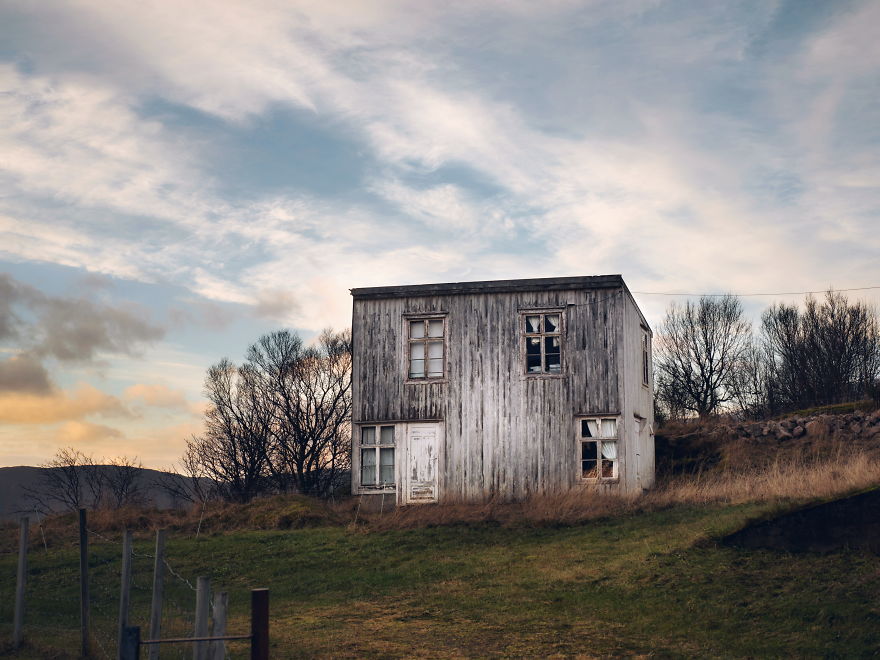 Photographer Britt Marie Amazingly Captured The Abandoned Houses In Scandinavia 