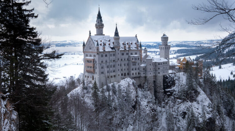 30 Beautiful Castles Around The World Captured By Vincent Croce
