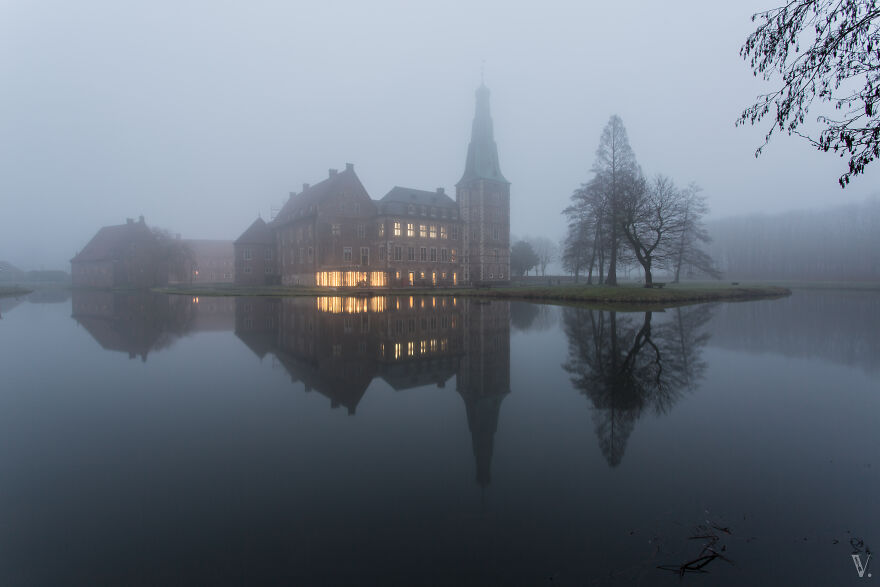 30 Beautiful Castles Around The World Captured By Vincent Croce