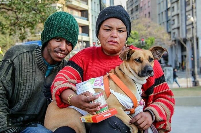 The Lives Of Homeless People And Their Dogs: 30 Touching Photographs From MRSC IG Page