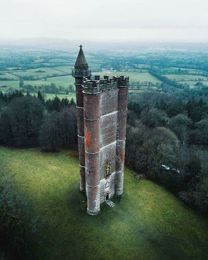 30 Abandoned Places Shared In This Facebook Group Will Take Your Breath Away