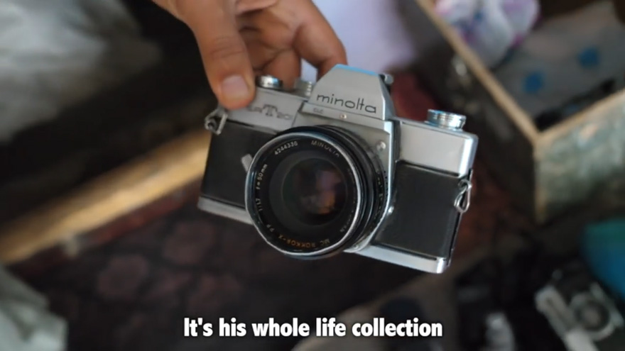 This Afghan Photographer Is Still Using A 100-Year-Old Camera To This Day