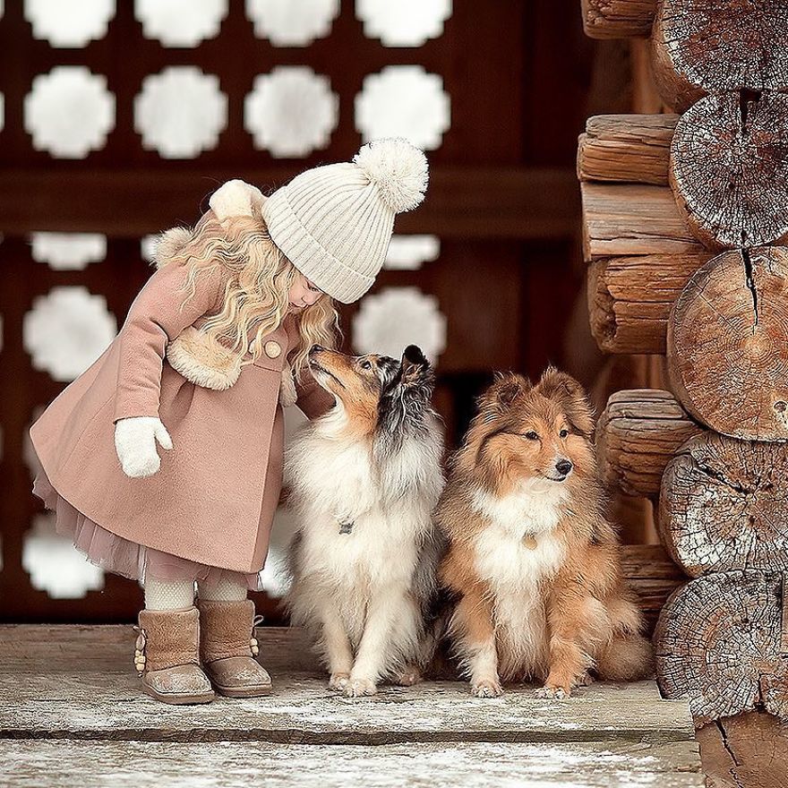 25 Beautiful Fairy Tale-Like Photos Of Kids And Animals