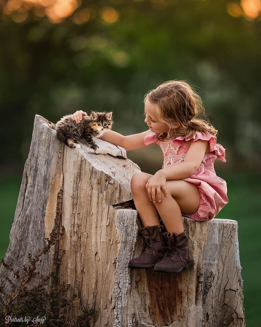25 Beautiful Fairy Tale-Like Photos Of Kids And Animals