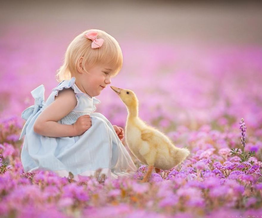 25 Beautiful Fairy Tale-Like Photos Of Kids And Animals