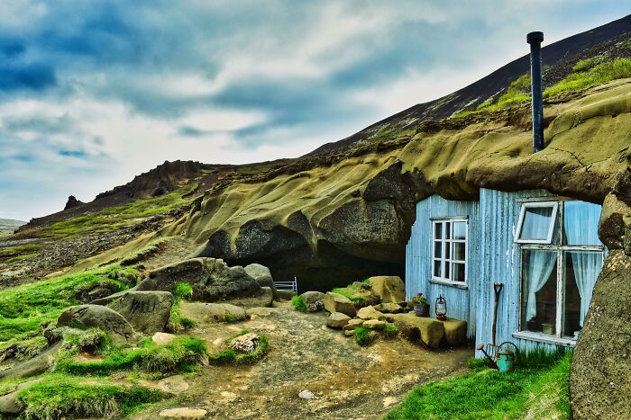 30 Photos Proving Why Iceland Is Different From The Rest Of The World