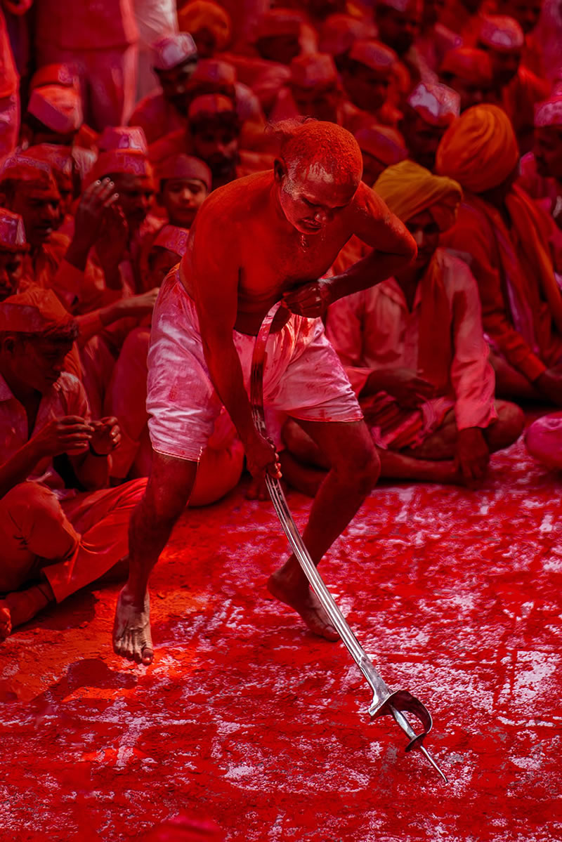 The Red Festival: An Amazing Photo Series By Vedant Kulkarni