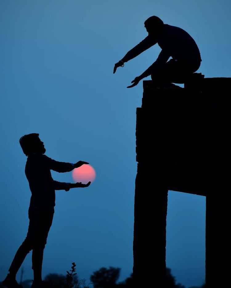 Photographer Sulabh Lamba Use the Sun To Creates Playful Silhouette Photos