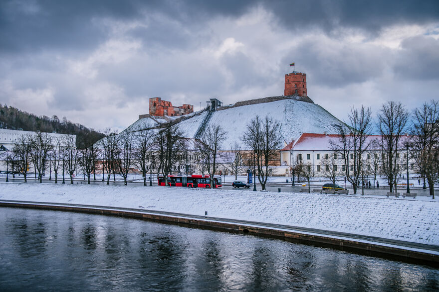 Belas fotos de Vilnius durante o inverno, capturadas por Patryk Bieganski