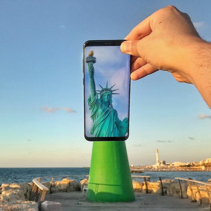 Everyday Objects To Life With Smartphone by Yahav Draizin