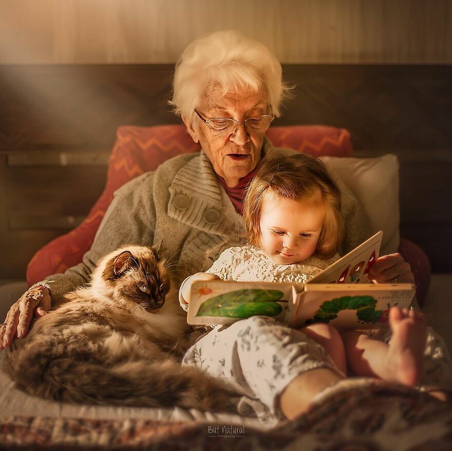 Photographer Sujata Setia Emotionally Captures Grandparents With Their Grandkids