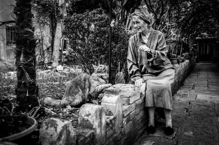 Photographs Of People With Their Cats In Venice, Italy By Marianna Zampieri