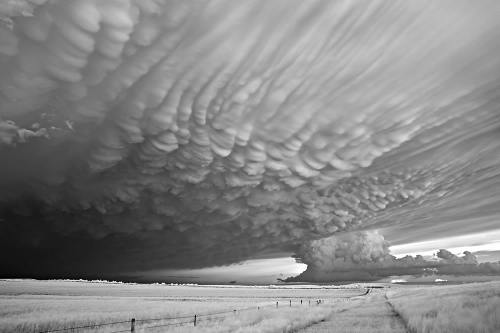 Photographer Mitch Dobrowner Captured Raw Elegance and Unpredictable Storms