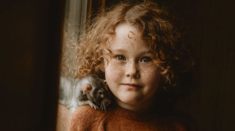 An Adorable Photoshoot Of A Girl And Her Pet Rat Named Disco Bacon By Andrea Martin