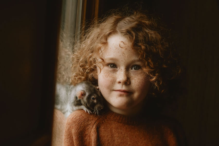 An Adorable Photoshoot Of A Girl And Her Pet Rat Named Disco Bacon By Andrea Martin