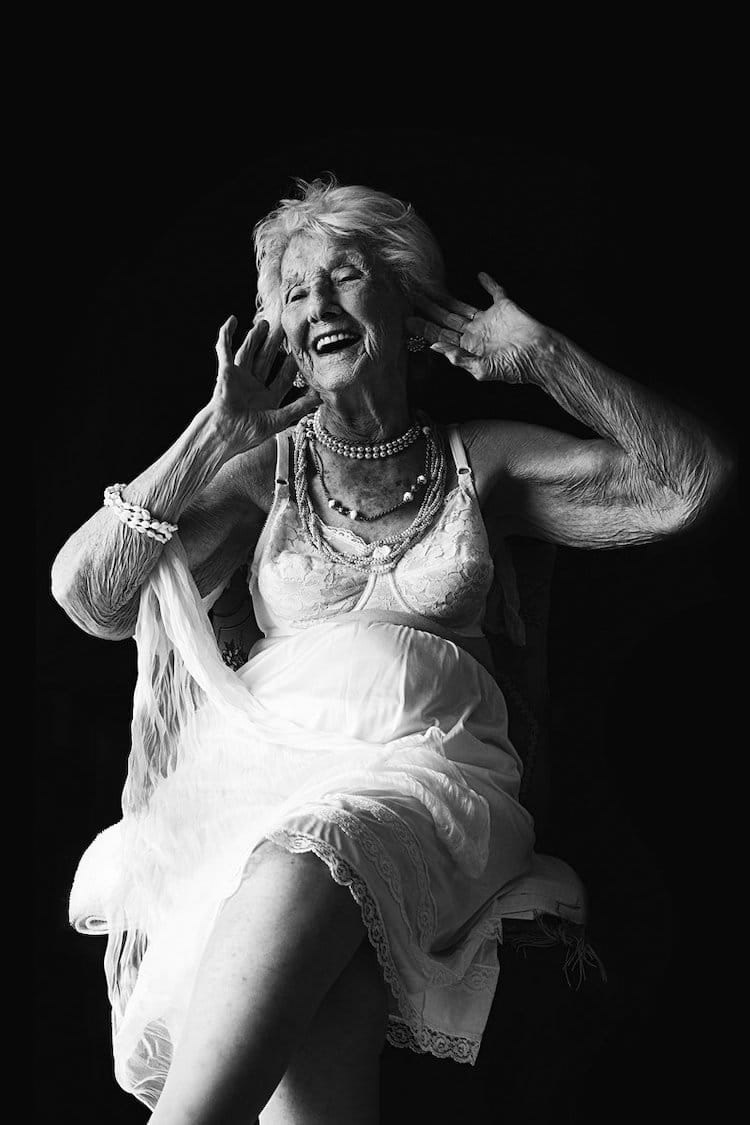 Black and White Portraits of Seniors By Arianne Clement
