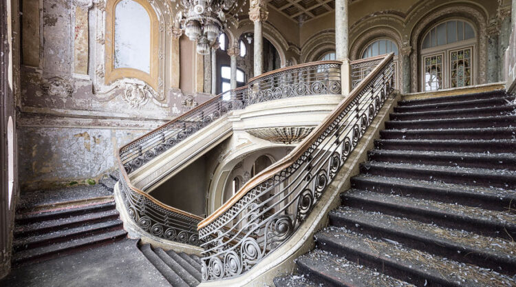 Photographer Traveled Through Europe And Captured The Elegance Of Abandoned Places