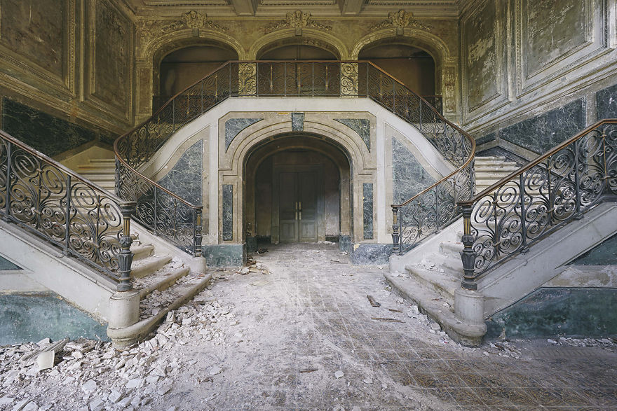 The Elegance Of Abandoned Places By Romain Thiery