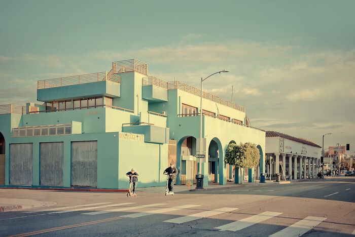 Passeio pelas ruas de Los Angeles por Helene Havard