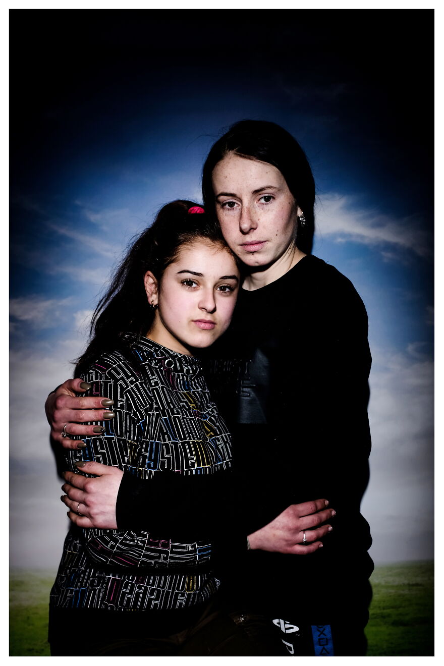 Ukrainian Children And Women by Aleksander Majdanski