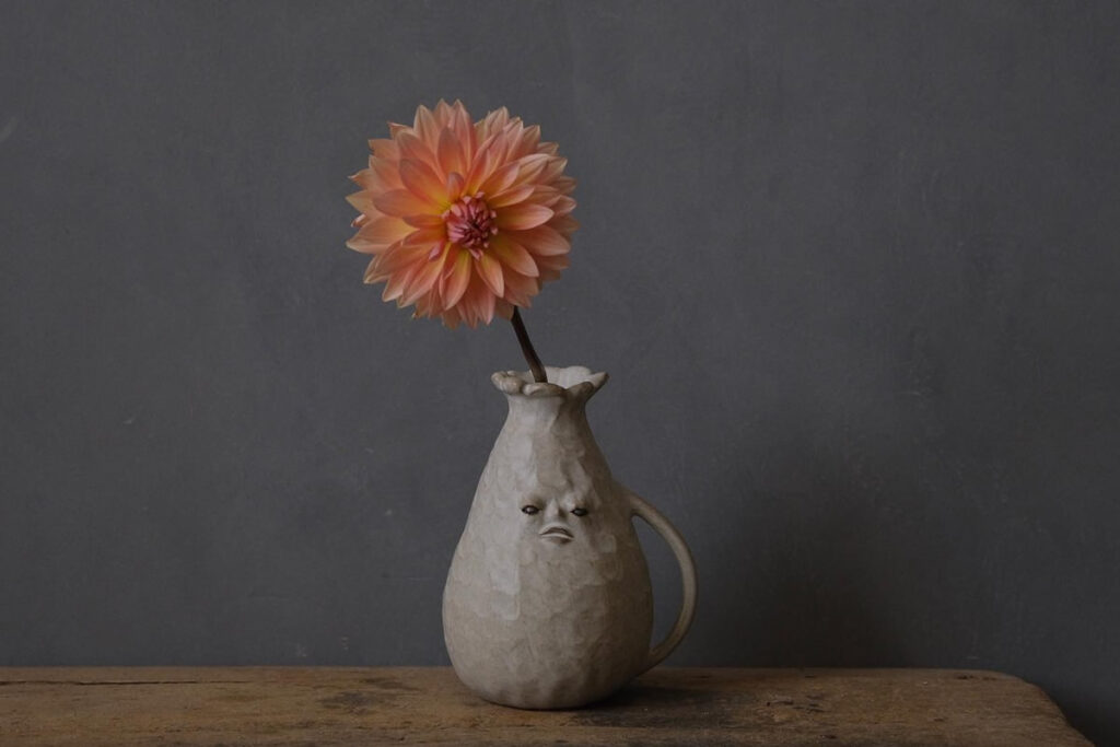 Artist Fan Yanting Creates Emotive Little Faces Sculptures From Minimalist Ceramics