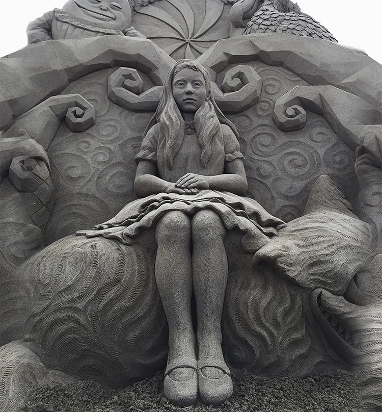 Sand Sculptures by Toshihiko Hosaka