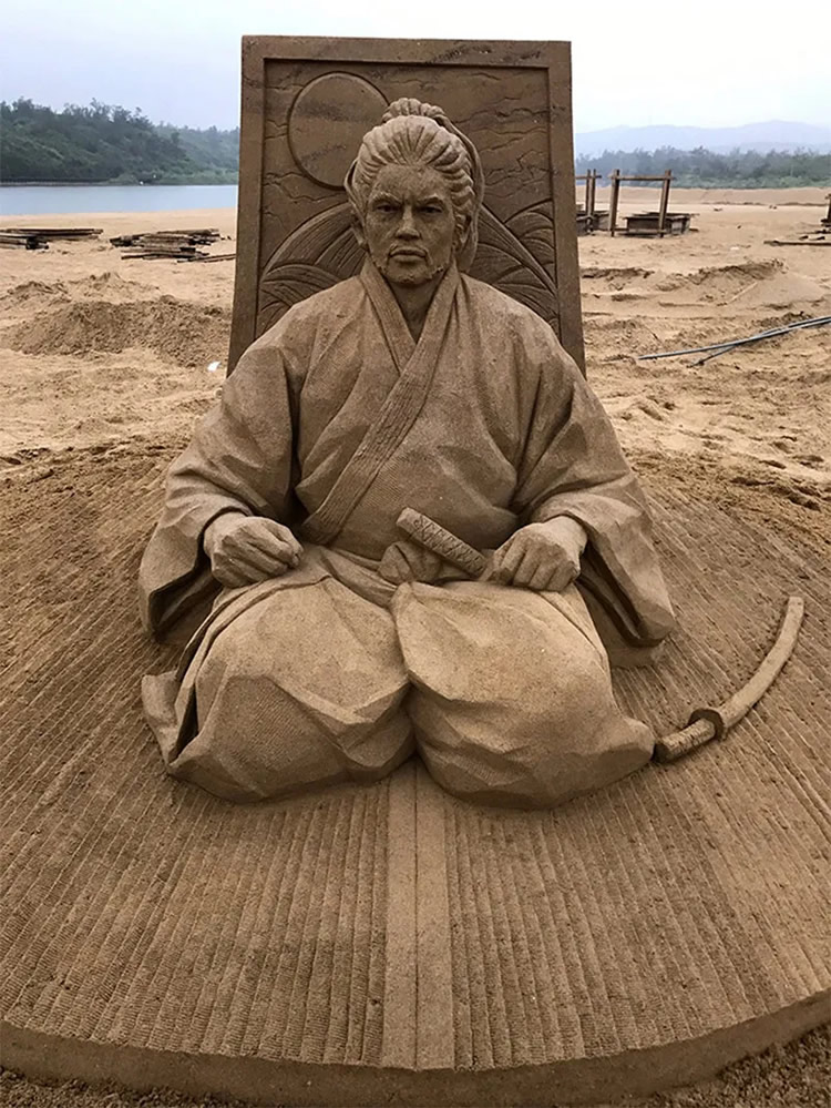 Sand Sculptures by Toshihiko Hosaka