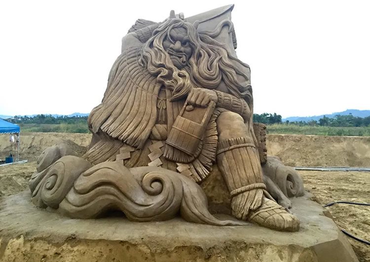 Sand Sculptures by Toshihiko Hosaka